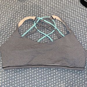 Lululemon free to be wild bra